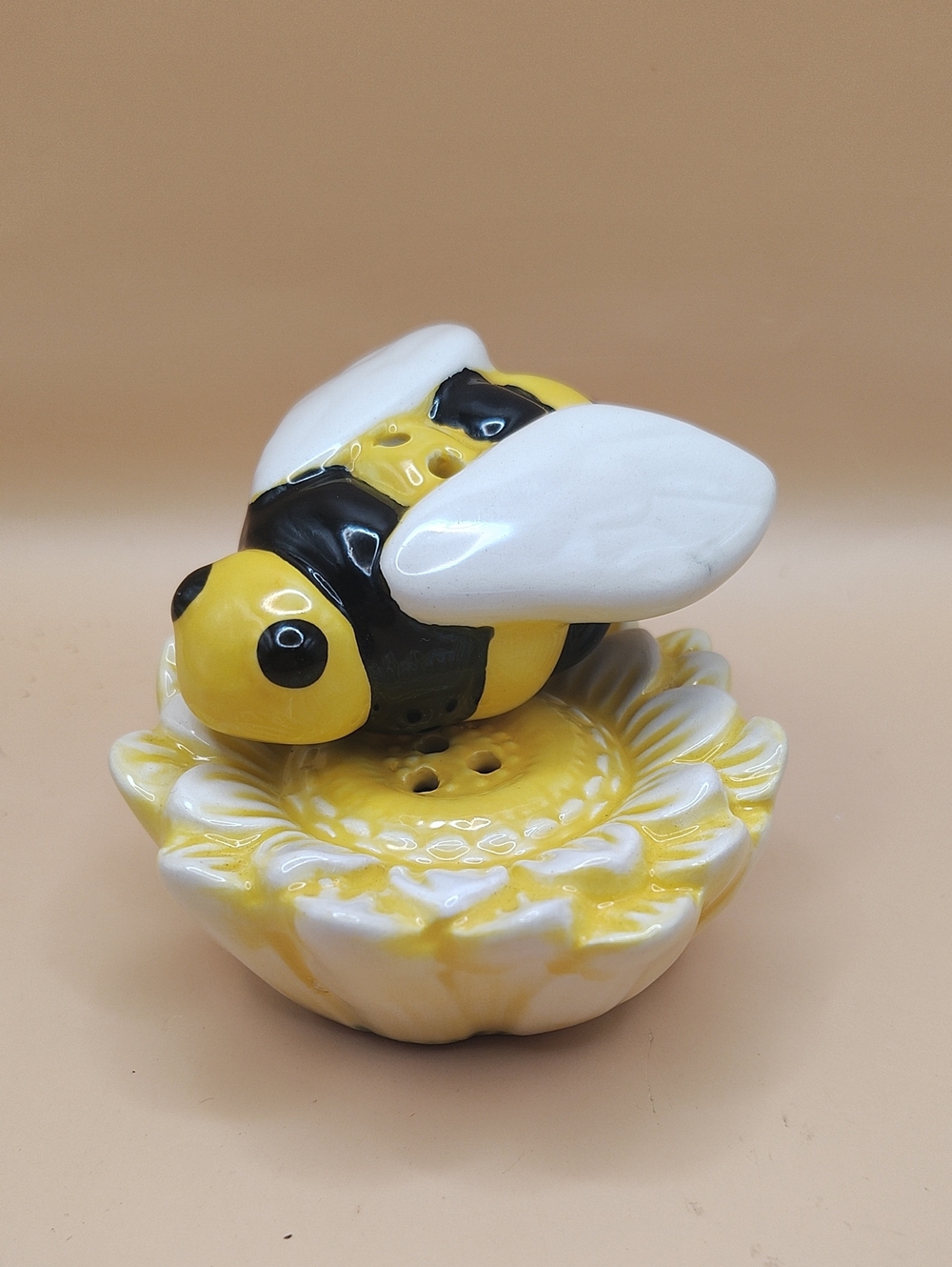 Vintage Bumblebee And Flower Salt and Pepper Shakers